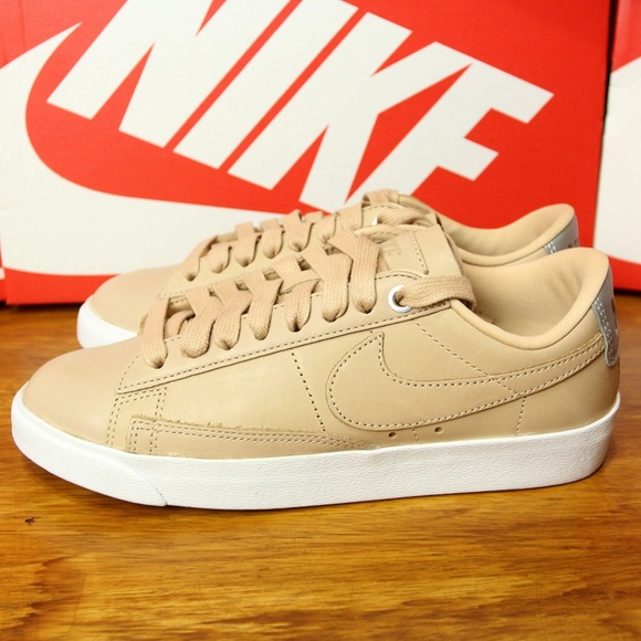 Nike Women Blazer Low SE Premium Vachetta Tan Nude - Picture 3 of 8